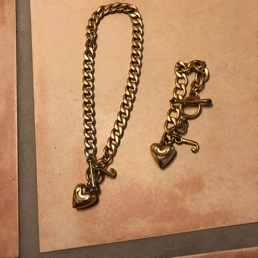 Juicy necklace and bracelet